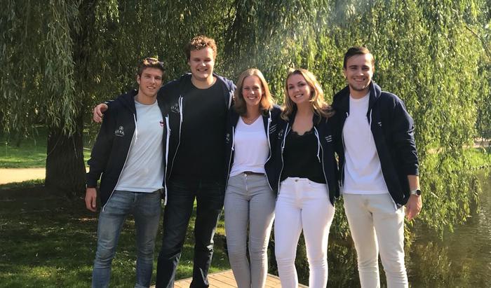 Waarom zou JIJ je op moeten geven voor het Lustrum?